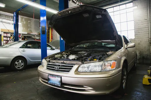 6 - Vu Auto Services & Sales