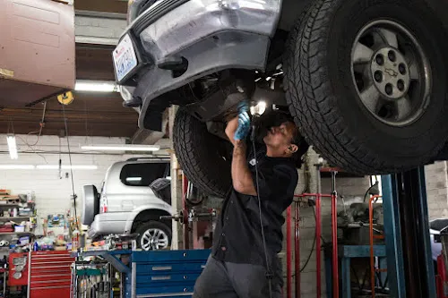 5 - Vu Auto Services & Sales