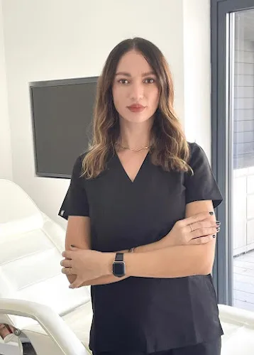 2 - Waves Hair Studio