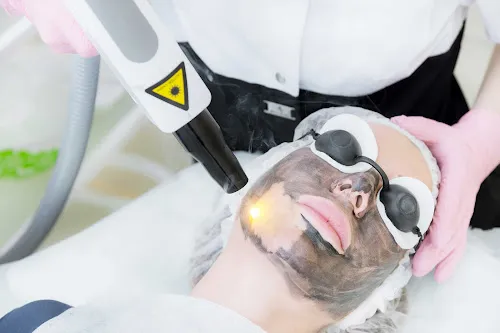 7 - Waxing & Kosmetikstudio VIVIA