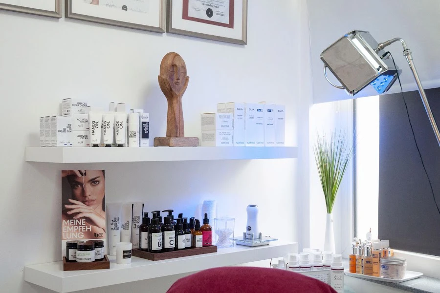 1 - Weststadt Kosmetik Pia Mannsbart