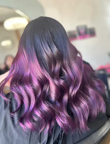 7 - White Diamond Beauty Salon