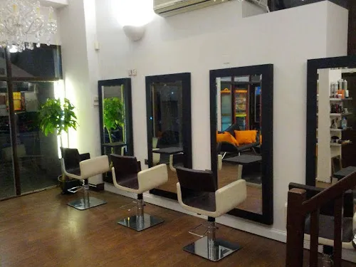 2 - Wow brows by nagina