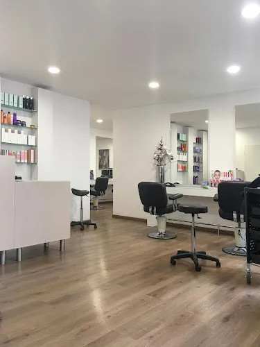 4 - WUNSCH FRISEURE