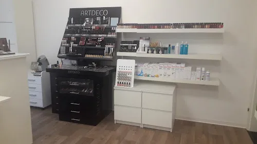 1 - YAD’S BARBERSHOP