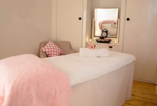 3 - Yarrawonga Nails & Beauty