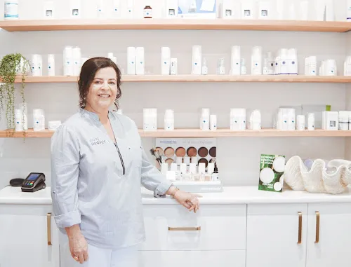 1 - Young Skin Logic