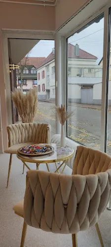 5 - Your Beauty Institute