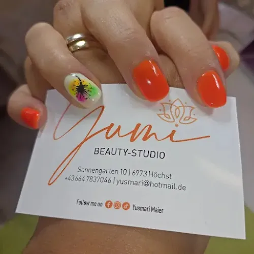 5 - Yumi Beauty Studio by Yusmari Maier