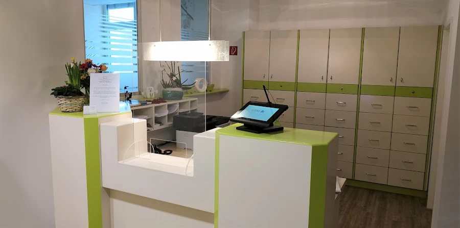 1 - Zahnärztin S. Boßner