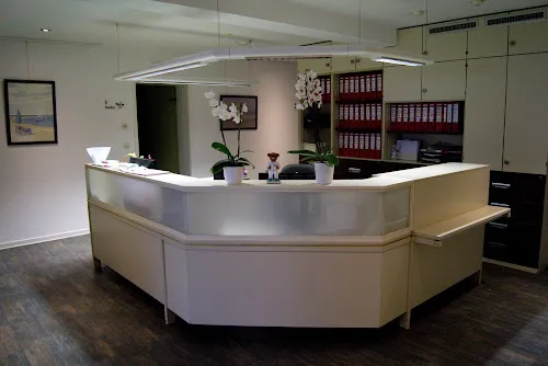 3 - Zahnarztpraxis DentStation