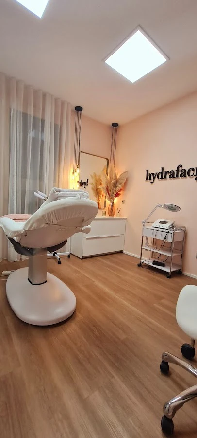 1 - Zahnarztpraxis Dr. Bernadett Susan