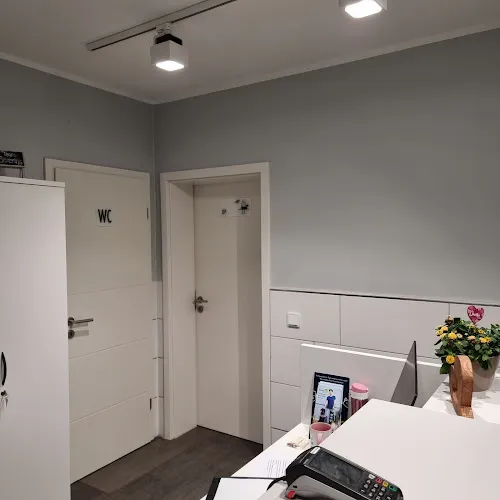 6 - Zahnarztpraxis Dr. Pusic