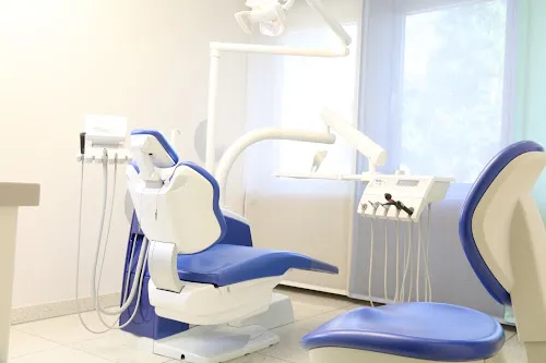 3 - Zahnarztpraxis Juliane Gralla, Schwerpunkt Kinder und Jugendliche.