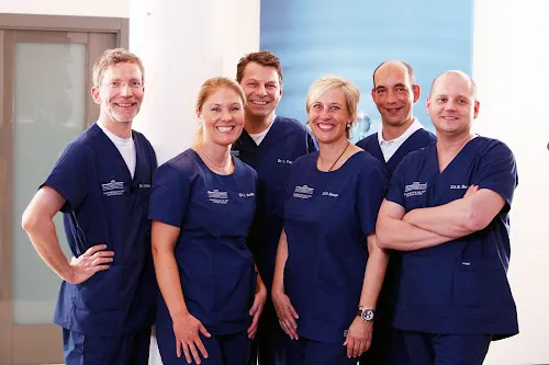 2 - Zahnarztpraxis Juliane Gralla, Schwerpunkt Kinder und Jugendliche.