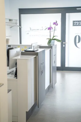 4 - Zahnarztpraxis - Lisa Schaminet