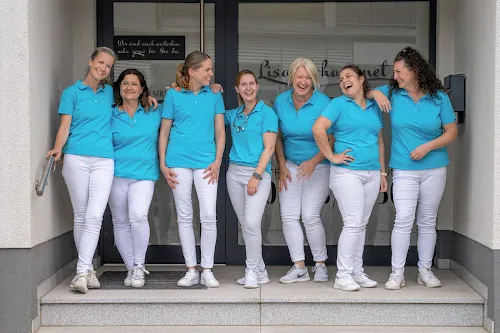 8 - Zahnarztpraxis - Lisa Schaminet