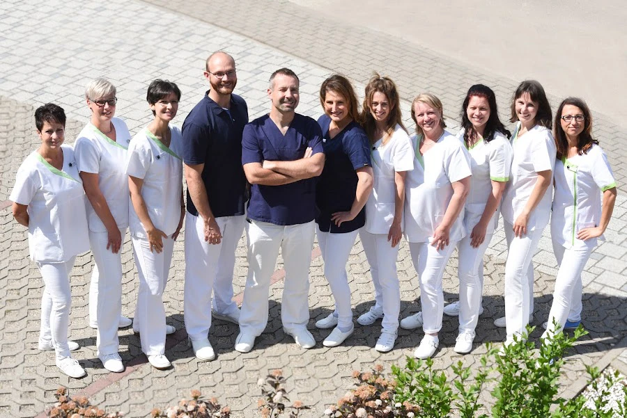 1 - Zahnarztpraxis M. Guttmann