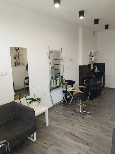 4 - Zakład Fryzjerski Włosek