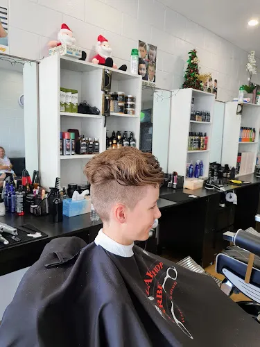 4 - Zaks Barber Shop