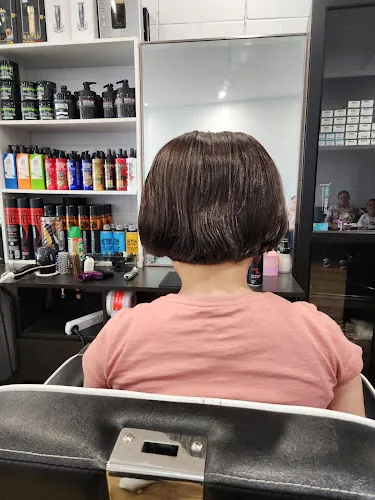 7 - Zaks Barber Shop