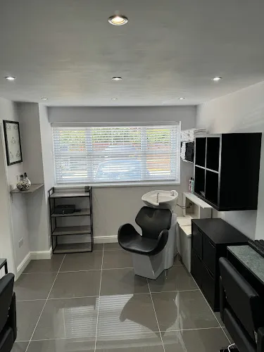 4 - Zara Hair & Beauty