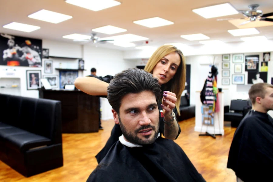 1 - Zarana Unisex salon