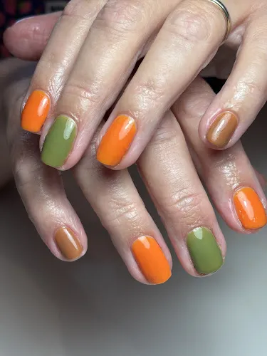 2 - ZiAesthetics and Beauty