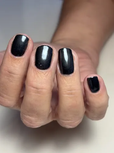 6 - ZiAesthetics and Beauty