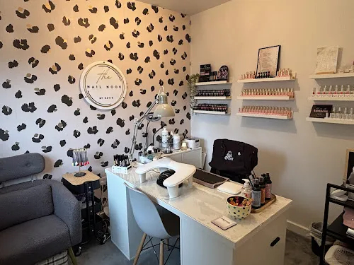 3 - ZiAesthetics and Beauty