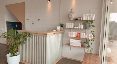 2 - Ziggy Hair On The Island (Dar-Boo Hair)