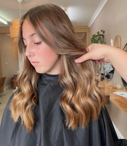 3 - Ziggy Hair On The Island (Dar-Boo Hair)