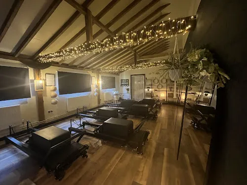 3 - Zoes Hairdressing