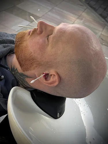 5 - Zoo Salon Liverpool