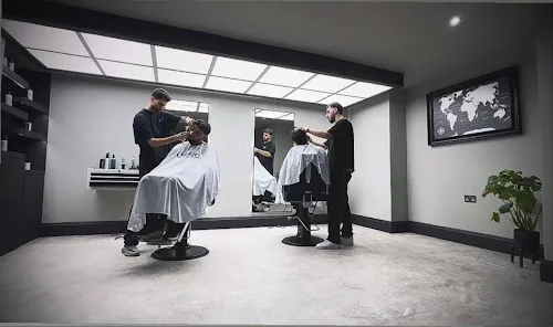 3 - Zoo Salon Liverpool